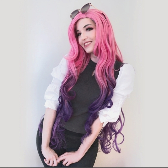 Arda Wigs Pink & Purple Ombre Wavy 36" Synthetic Wig - Picture 2 of 3